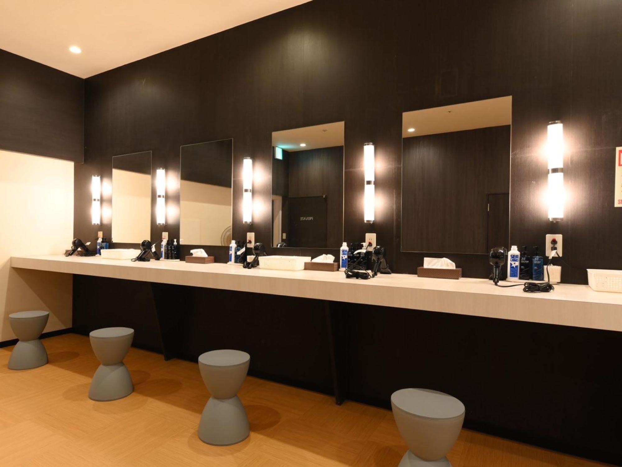 The Centurion Sauna Rest & Stay Sapporo Male Only מראה חיצוני תמונה